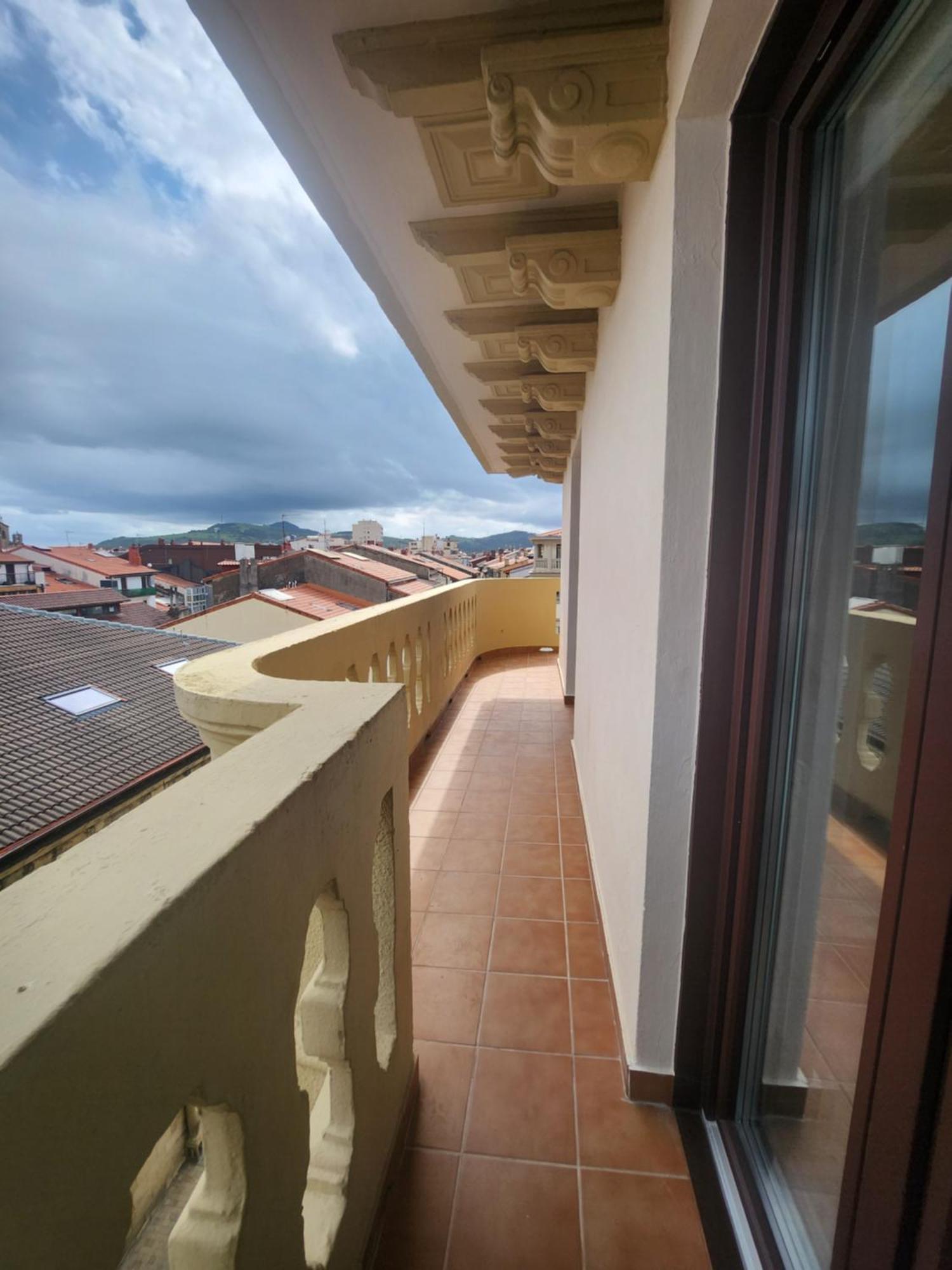 Piso Centrico Amplio-Luminoso Apartamento Zarautz Exterior foto
